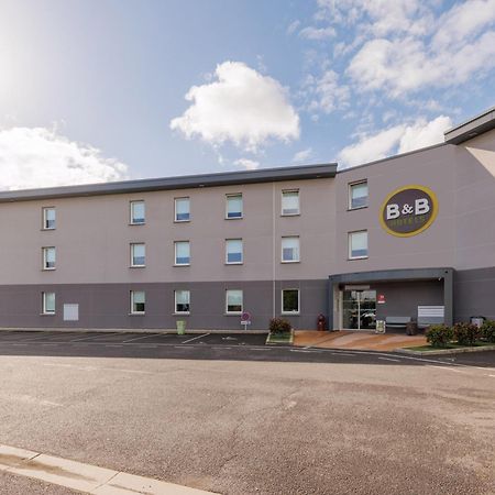 B&B Hotel Clermont-Ferrand Nord Riom Exterior photo